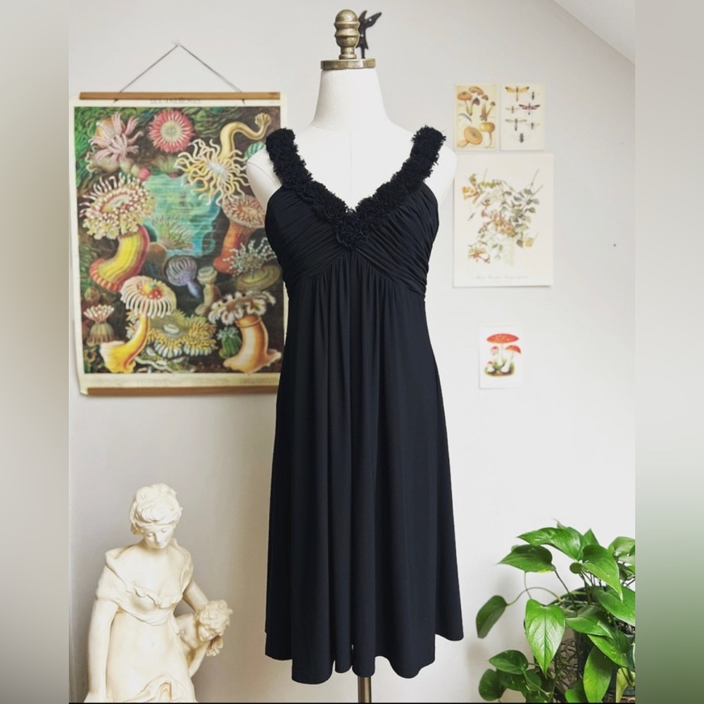 Oleg Cassini Black Ruffle Cocktail Dress Sweetheart Neckline size 8 medium